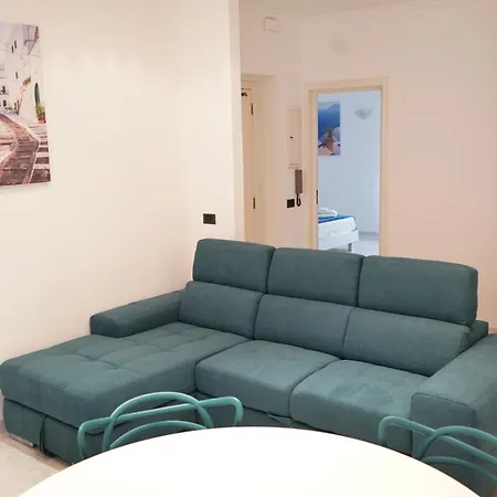 Dream House オストゥーニ