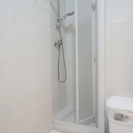 Dream House オストゥーニ